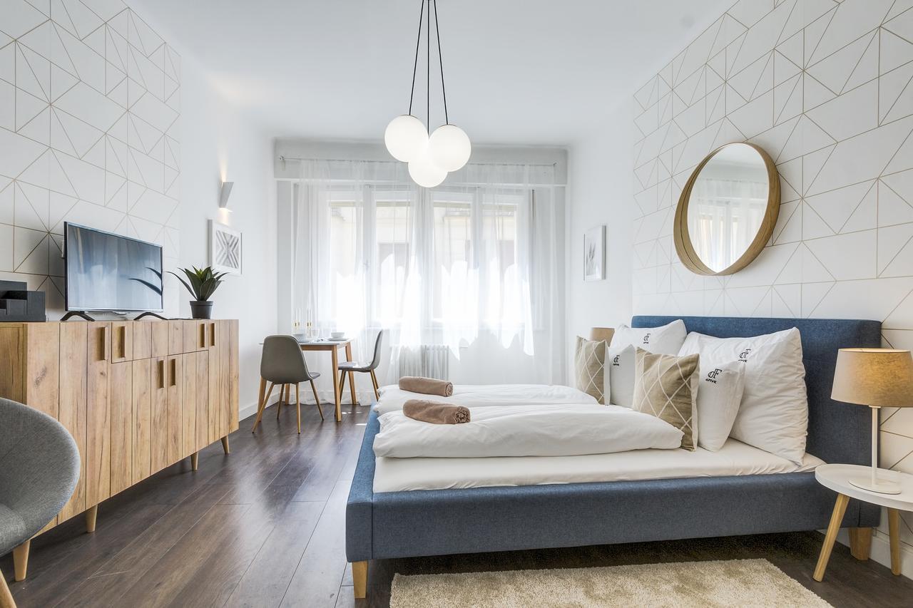 Апартаменти D.Five Harmony Studio At Vaci Street Будапешт Екстер'єр фото